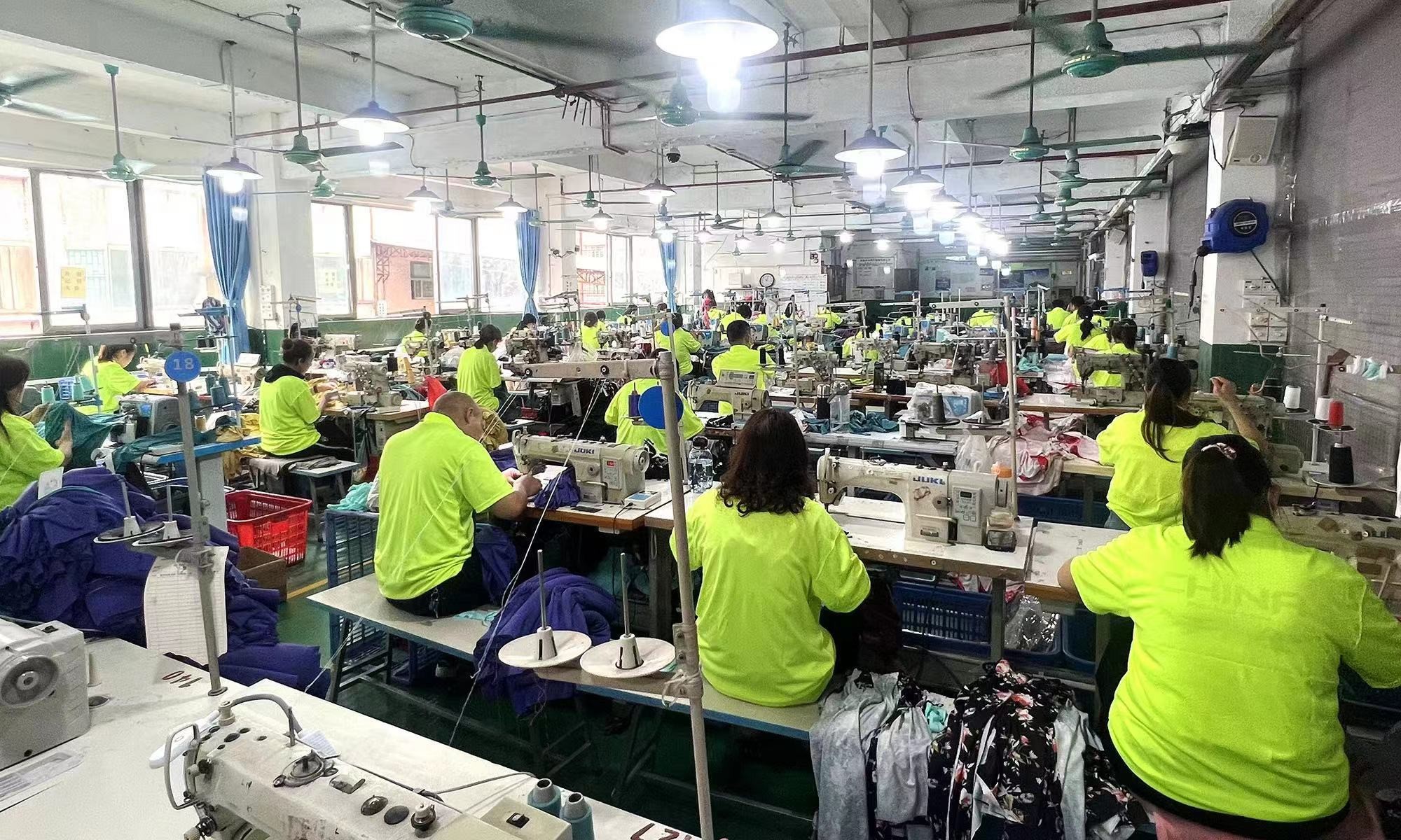 Guangzhou Vinas clothing technology Co., LTD कारखाना उत्पादन लाइन
