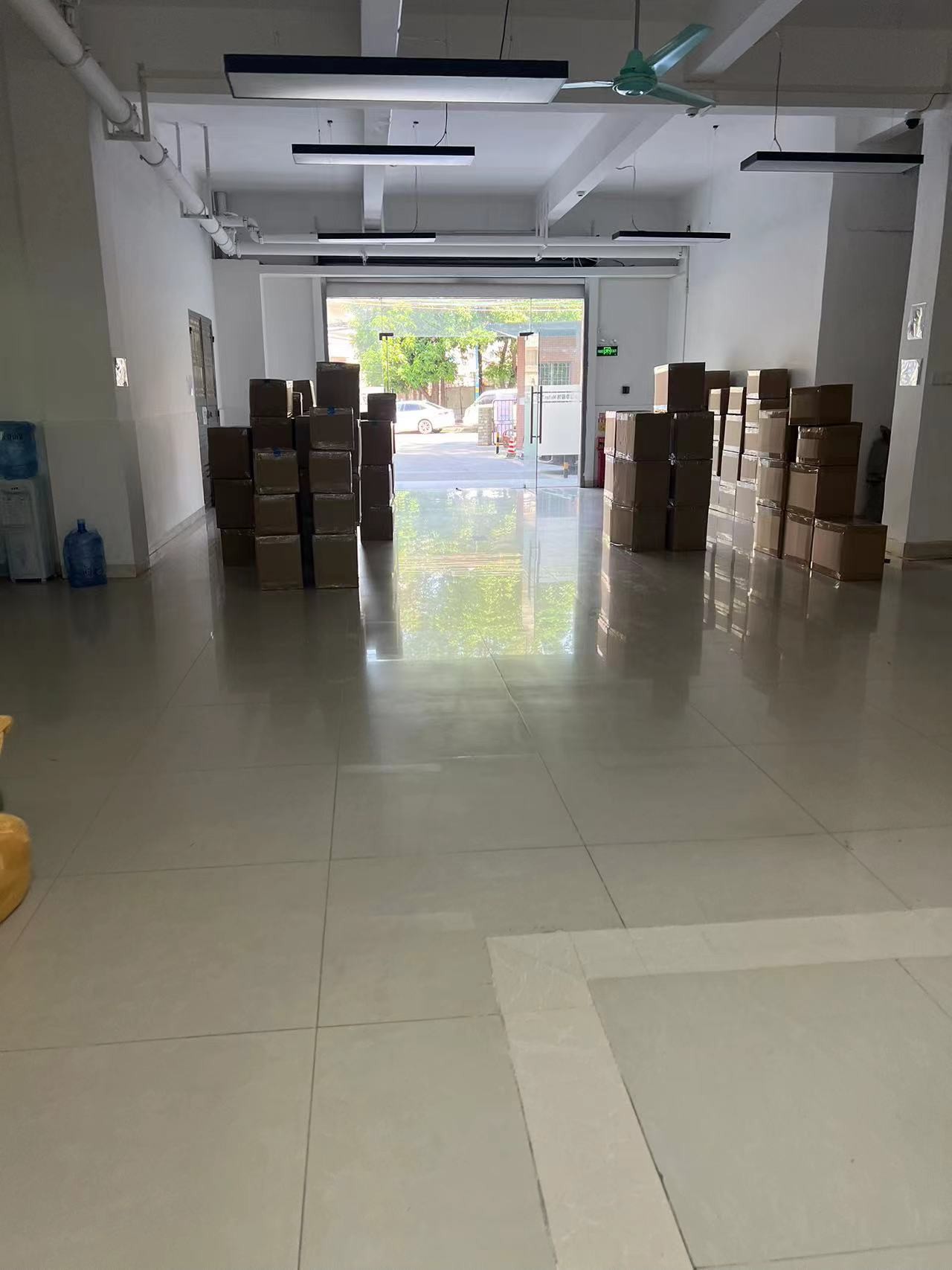 Guangzhou Vinas clothing technology Co., LTD कारखाना उत्पादन लाइन