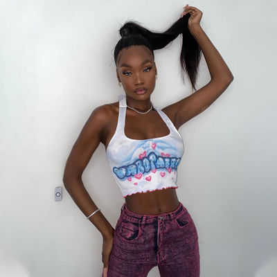 नई महिलाओं के कस्टम लहराती किनारे फीता हेलटर पत्र मुद्रित छोटी वेस्ट